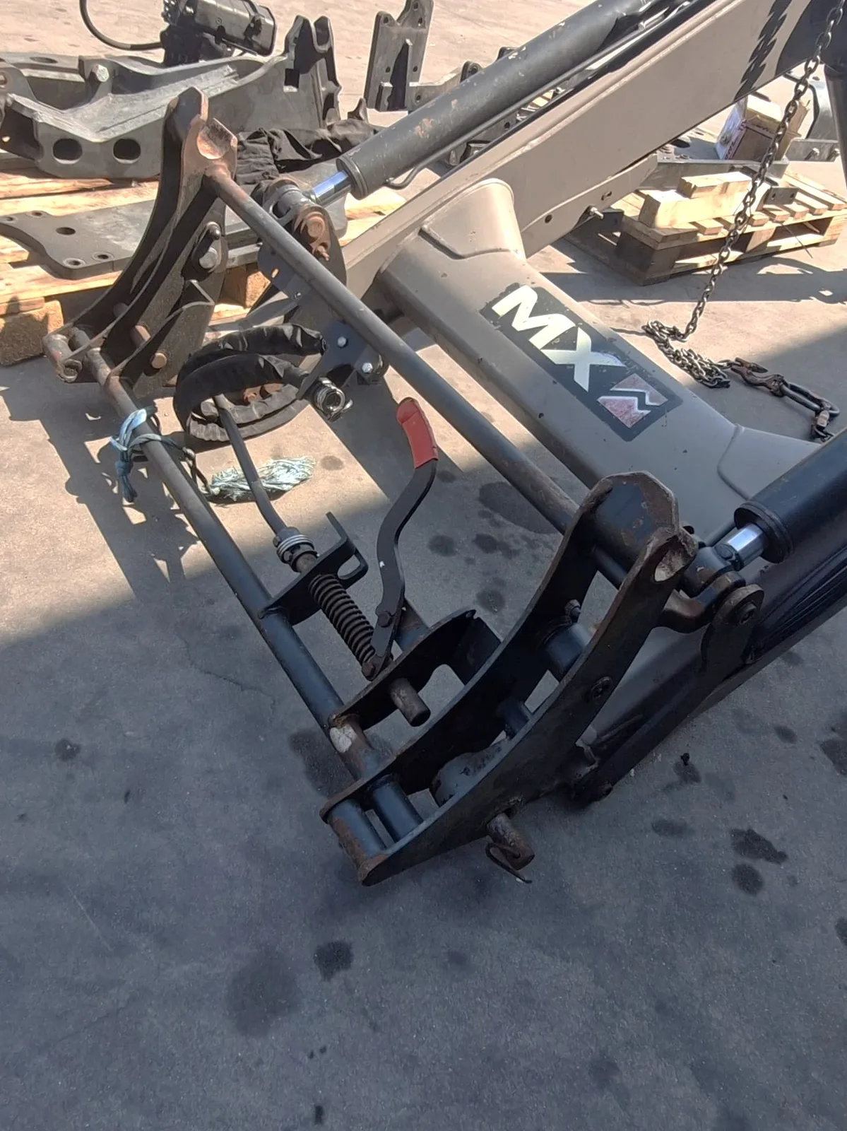 Front loader MX T412 — foto 4